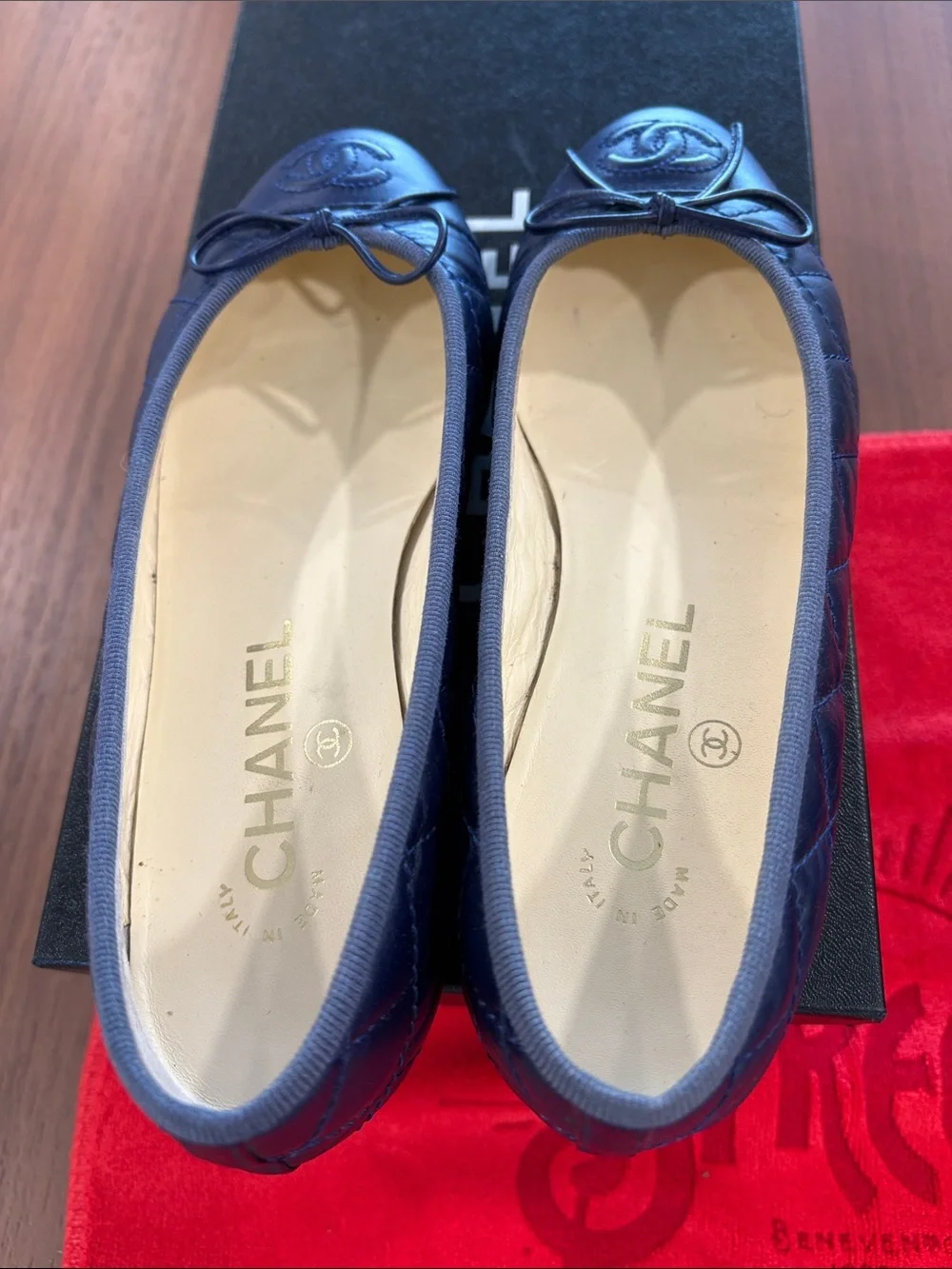 CHANEL Leather Ballet Tumbled Cal Embossed reasonable offers minor scratches